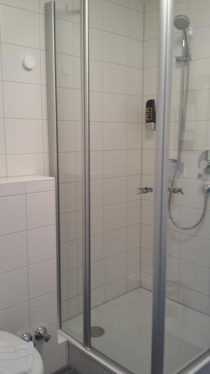 Hotel Alte Krone Тюбінген Номер фото